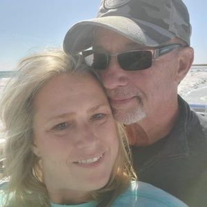 Meet your Posher, Joy